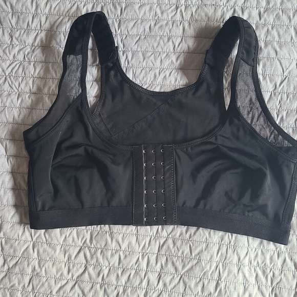 NWOT Women New Posture Corrector Lift Up Bra M - Picture 3 of 6